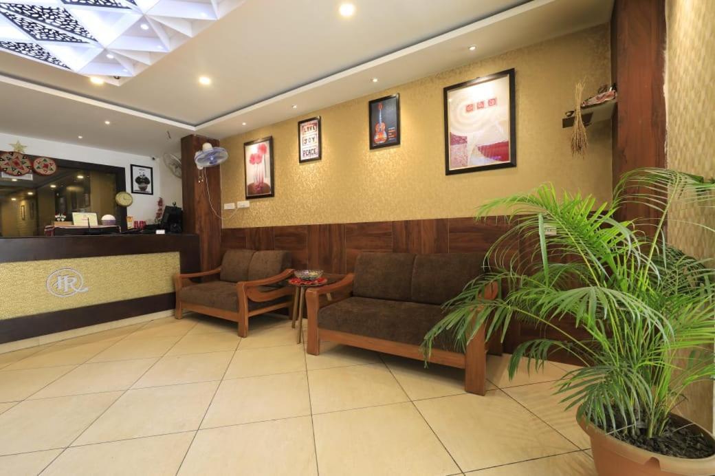 Hotel Rashmi Guwahati Zewnętrze zdjęcie